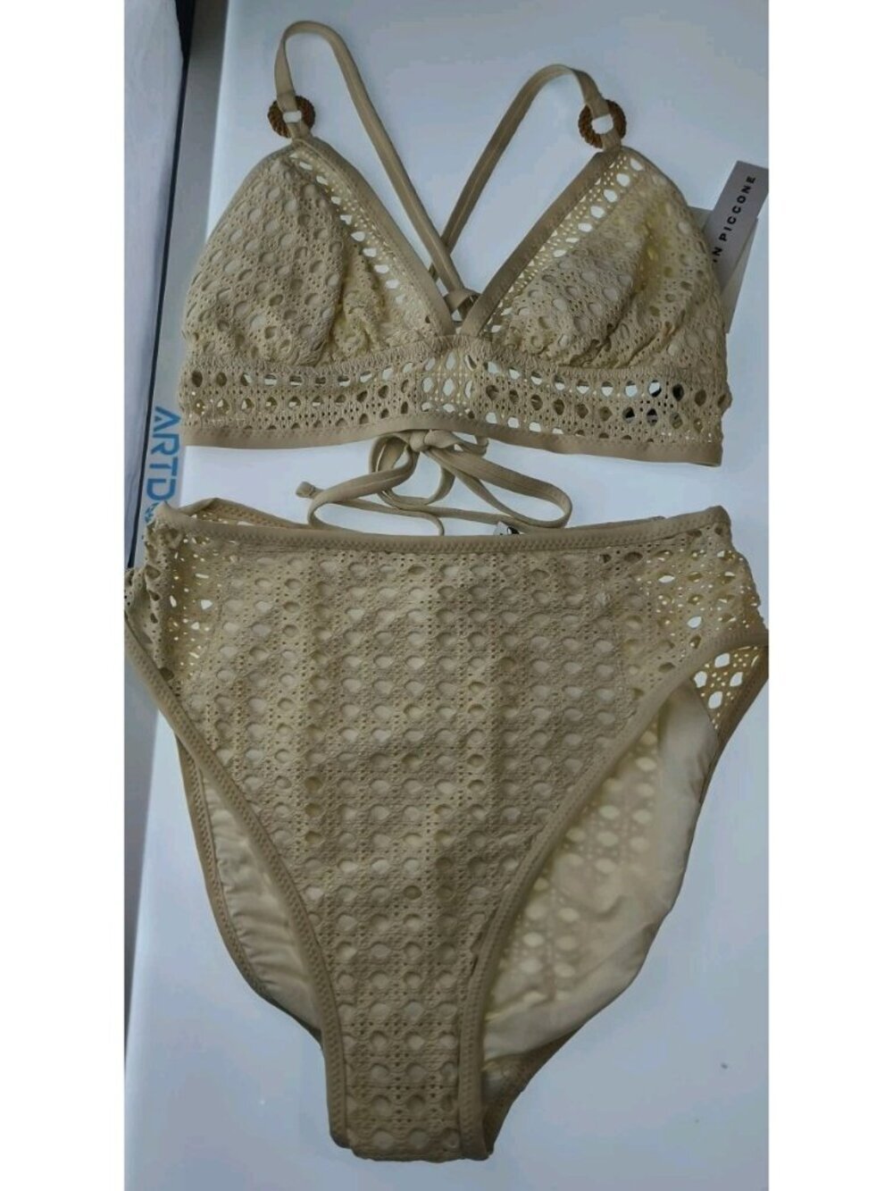 Robin Piccone NWT Crochet Triangle Halter Bikini Set Women's Medium Cream Sand